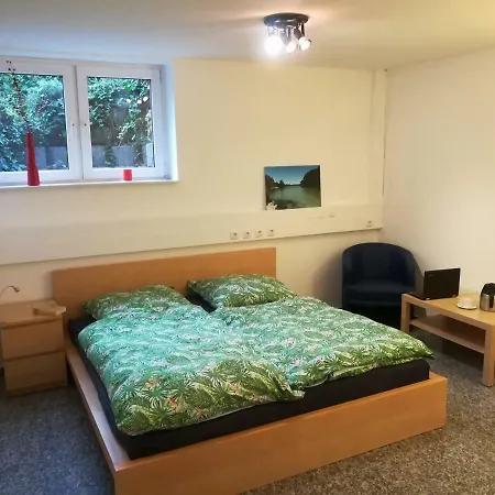 Private Ahlten ホームステイ